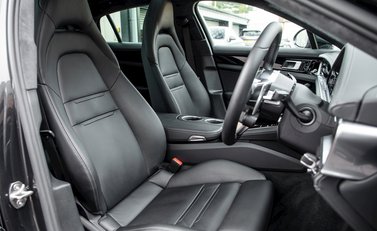 Porsche Panamera Turbo S E-Hybrid 12