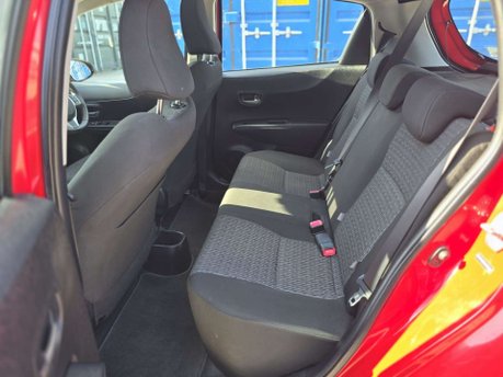 Toyota Yaris 1.33 Dual VVT-i Icon Plus Hatchback 5dr Petrol Multidrive S Euro 5 (99 ps) 20