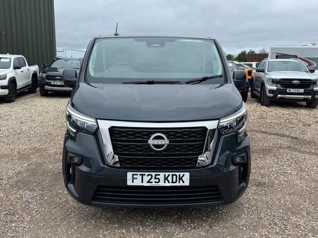 Nissan Primastar LWB L2H1 [SOLD MT] Low Roof Tekna Air Con Alloys Cam Nav Sensors EURO 6 3