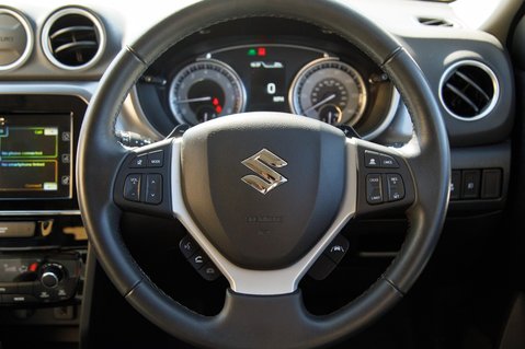 Suzuki Vitara SZ-T 21