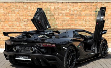 Lamborghini Aventador SVJ LP 770-4 8