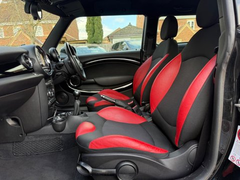 Mini Hatch 1.6 Cooper S Euro 5 (s/s) 3dr 51