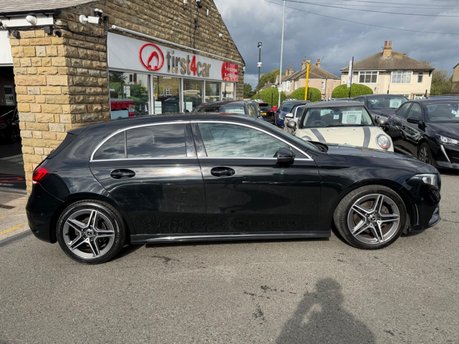 Mercedes-Benz A Class A 180 AMG LINE EXECUTIVE 9
