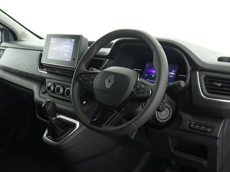Renault Trafic SL30 90kW 52kWh Advance Van Auto 19