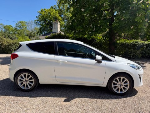 Ford Fiesta 1.0T EcoBoost Titanium Euro 6 (s/s) 3dr 7