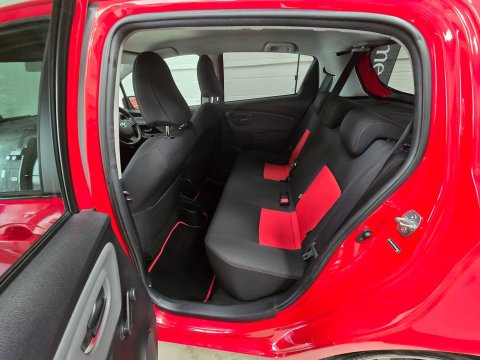 Toyota Yaris 1.33 Dual VVT-i Sport Euro 5 5dr Euro 5 40