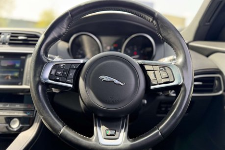 Jaguar F-Pace 3.0 F-PACE V6 S AWD D Auto 4WD 5dr 61