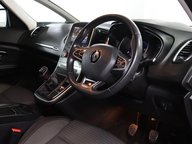 Renault Grand Scenic ICONIC TCE 30