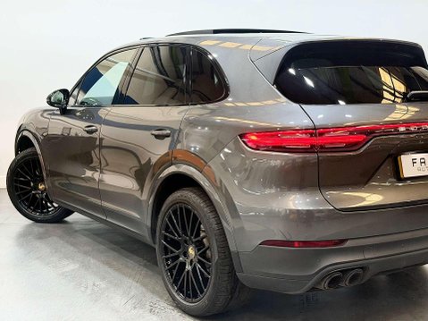 Porsche Cayenne 3.0T V6 GPF SUV 5dr Petrol TiptronicS 4WD Euro 6 (s/s) (340 ps) 23