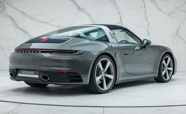 Porsche 911 Targa 4S (992) 15
