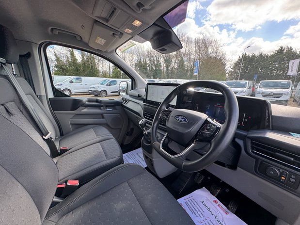 Ford Transit Custom LWB L2H1 Low Roof Limited 320 Air Con Alloys Camera Sensors EURO 6 15