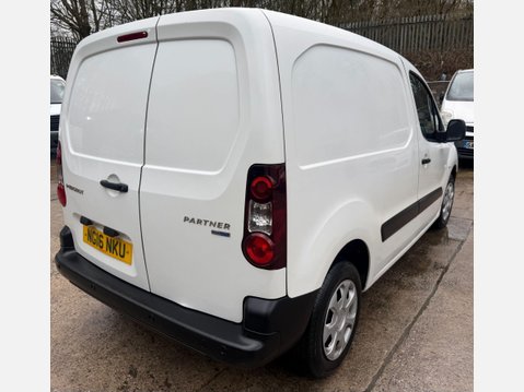 Peugeot Partner 1.6 BlueHDi 854 Professional Panel Van 5dr Diesel Manual L1 (112 g/km, 100 11