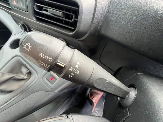 Peugeot Partner LWB L2H1 (SOLD) Low Roof Asphalt Air Con Alloys Cam Sensors EURO 6 NO VAT 44