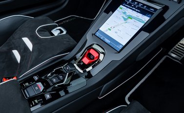 Lamborghini Huracan LP 640-4 EVO SPYDER 60th Anniversary Edition 31