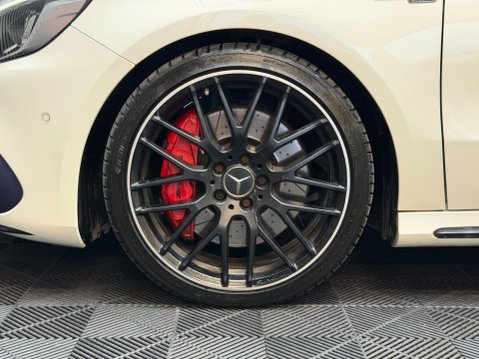 Mercedes-Benz A Class 2.0 A45 AMG SpdS DCT 4MATIC Euro 6 (s/s) 5dr 25