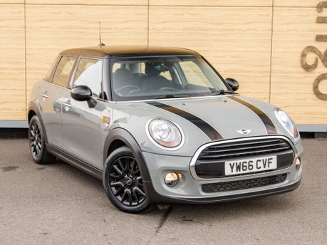 Mini Hatch COOPER
