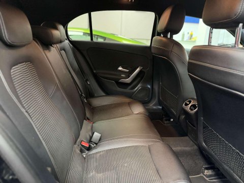 Mercedes-Benz A Class 1.5 A180d Sport (Executive) Hatchback 5dr Diesel 7G-DCT Euro 6 (s/s) (116 p 29