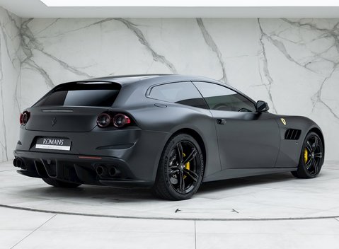 Ferrari GTC4 Lusso V12 3