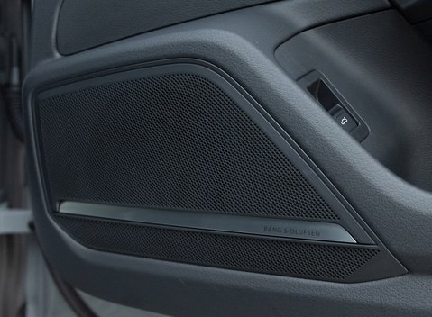 Audi RS6 Avant Carbon Black 25