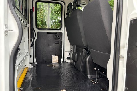 Iveco Daily 70C18D Double Cab Dropside with Hiab Crane - Air Con 18