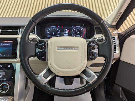 Land Rover Range Rover 3.0 Range Rover Vogue D MHEV Auto 4WD 5dr 68