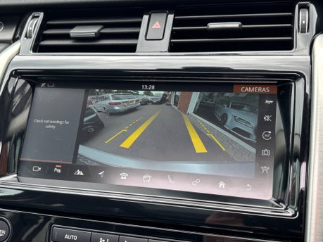 Land Rover Discovery 3.0 TD V6 HSE LUXURY SUV 5dr Diesel Auto 4WD Euro 6 (s/s) (258 ps) 36