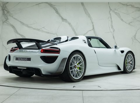 Porsche 918 Spyder 9