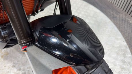 KTM 390 DUKE 2018 ONLY 11K GREAT LOOKING A2 READY ENDURO BIKE 390CC 33