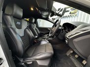 Ford Focus 2.3T EcoBoost RS Hatchback 5dr Petrol Manual AWD Euro 6 (s/s) (350 ps) 7