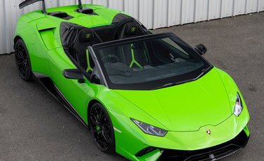 Lamborghini Huracan Spyder LP640-4 Performante 6