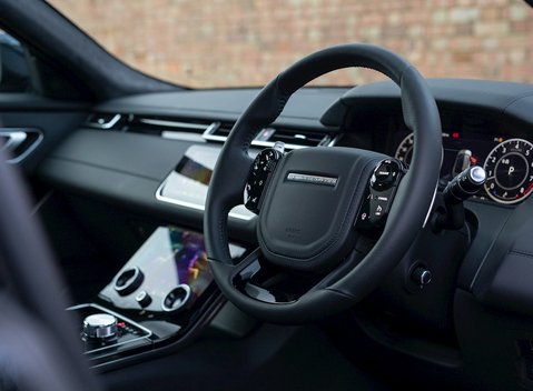 Land Rover Range Rover Velar SVAutobiography Dynamic 11