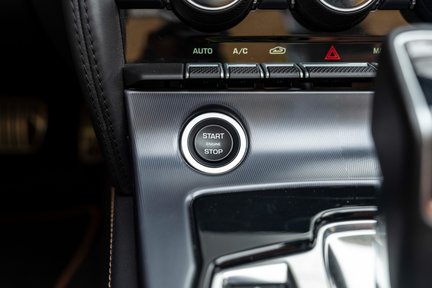 Jaguar F-Type V8 R 28