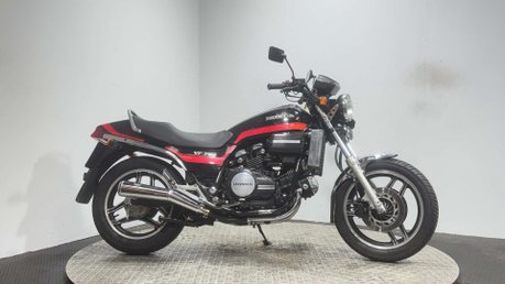 Honda VF750 MAGNA 1982 RUNNING PROJECT BIKE CLASSIC V4 750CC CRUISER 1