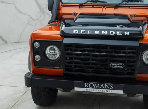 Land Rover Defender 110 ADVENTURE 30