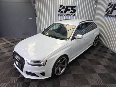 Audi RS4 4.2 FSI V8 Estate 5dr Petrol S Tronic quattro Euro 5 (450 ps) 17
