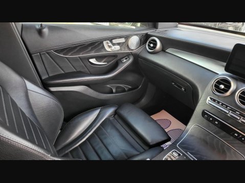 Mercedes-Benz GLC GLC 300 D 4MATIC AMG LINE PREMIUM PLUS 11