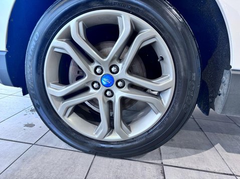 Ford Edge 2.0 TDCi Titanium AWD Euro 6 (s/s) 5dr 11