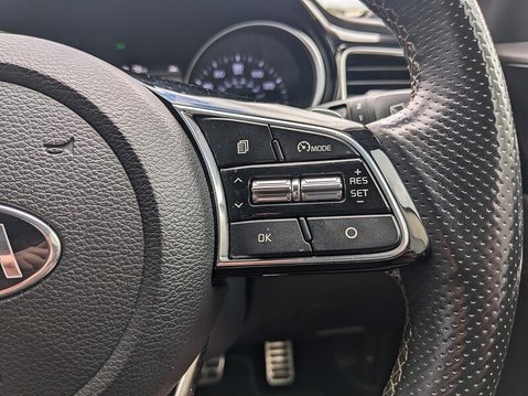 Kia Ceed CRDI GT-LINE ISG 17