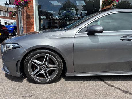 Mercedes-Benz A Class A 180 D AMG LINE PREMIUM PLUS 8