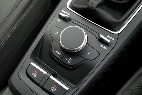 Audi Q2 TFSI SPORT 22