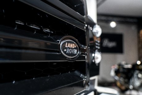 Land Rover Defender 90 TD XS STATION WAGON. COMPREHENSIVE LSH. VB AIR SUSPENSION. KHAN WHEELS. 36