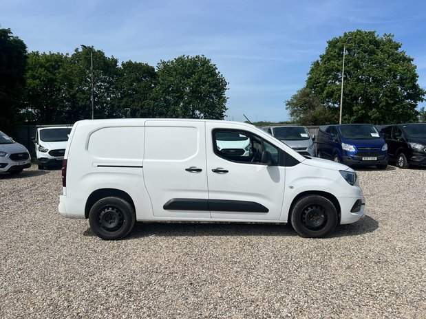 Vauxhall Combo LWB L2H1 2300 Sportive Air Con Sensors EURO 6 5