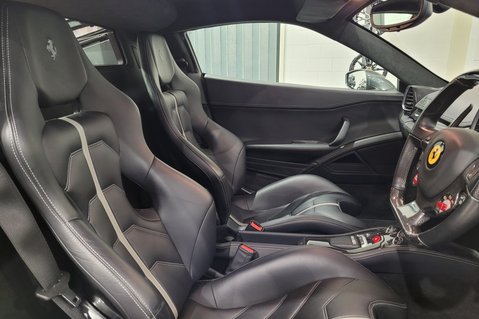 Ferrari 458 ITALIA DCT 14