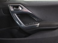 Peugeot 2008 PURETECH S/S ALLURE 36