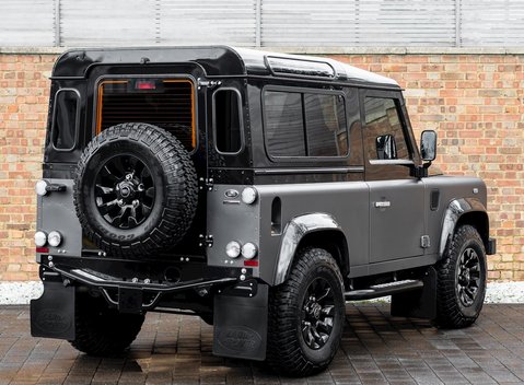 Land Rover Defender 90 Autobiography Edition 7