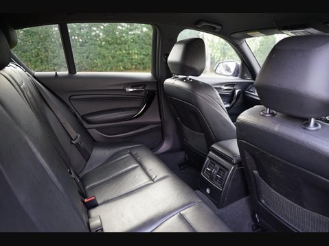 BMW 1 Series 3.0 M140i Auto Euro 6 (s/s) 5dr 21