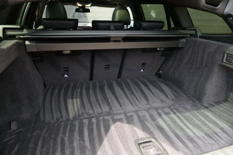 BMW 3 Series 2.0 330e M Sport Auto 5dr 19