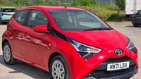 Toyota Aygo 1.0 VVT-i x-play Hatchback 5dr Petrol x-shift Euro 6 (Safety Sense) (71 ps) 29