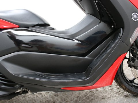 Yamaha Nmax 125 GPD125-A ABS 22