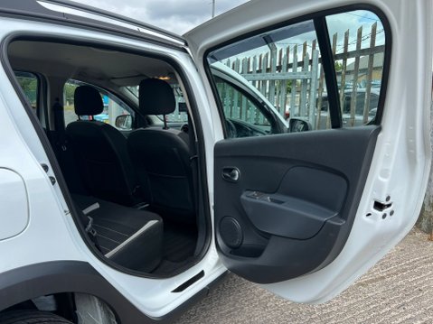 Dacia Sandero Stepway LAUREATE DCI 52